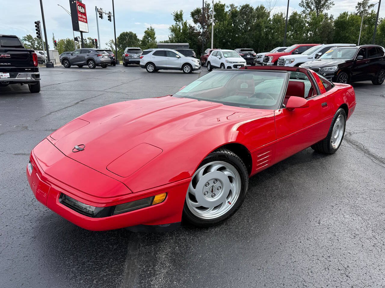 Used 1992 Chevrolet Corvette Coupe RWD image 3