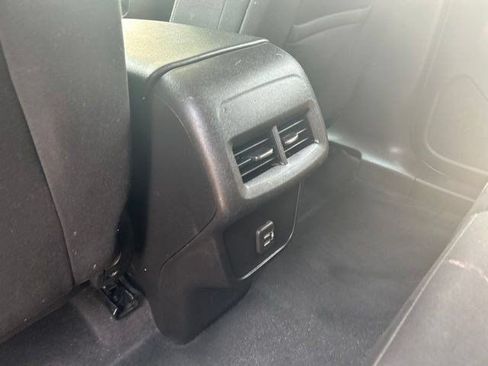 Used 2022 Chevrolet Equinox LT FWD image 33