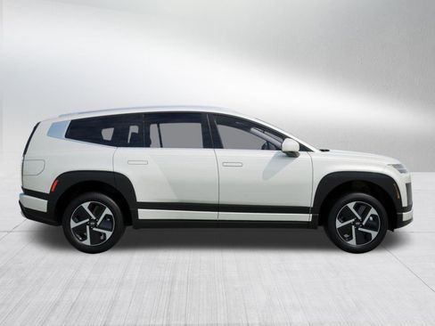 New 2026 Hyundai Ioniq 9 SE image 7