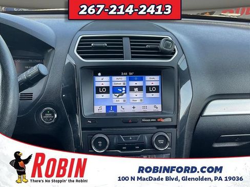 Used 2017 Ford Explorer XLT w/ Equipment Group 202A AWD/4WD image 16