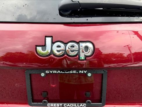 Used 2018 Jeep Grand Cherokee Limited image 7