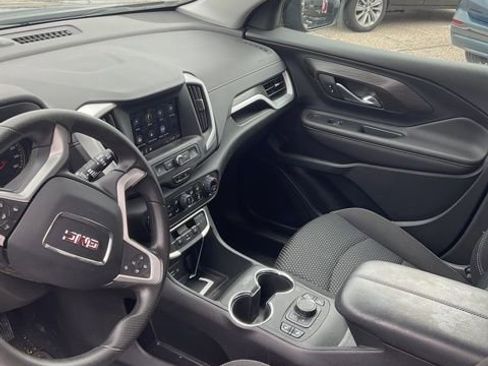 Used 2023 GMC Terrain SLE w/ Driver Convenience Package image 5