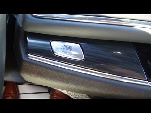 Used 2024 Buick Enclave Premium image 27