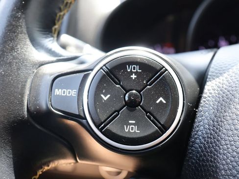 Used 2015 Kia Soul + w/ Audio Package FWD image 14