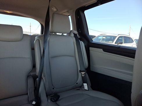 Used 2023 Honda Odyssey EX-L image 16