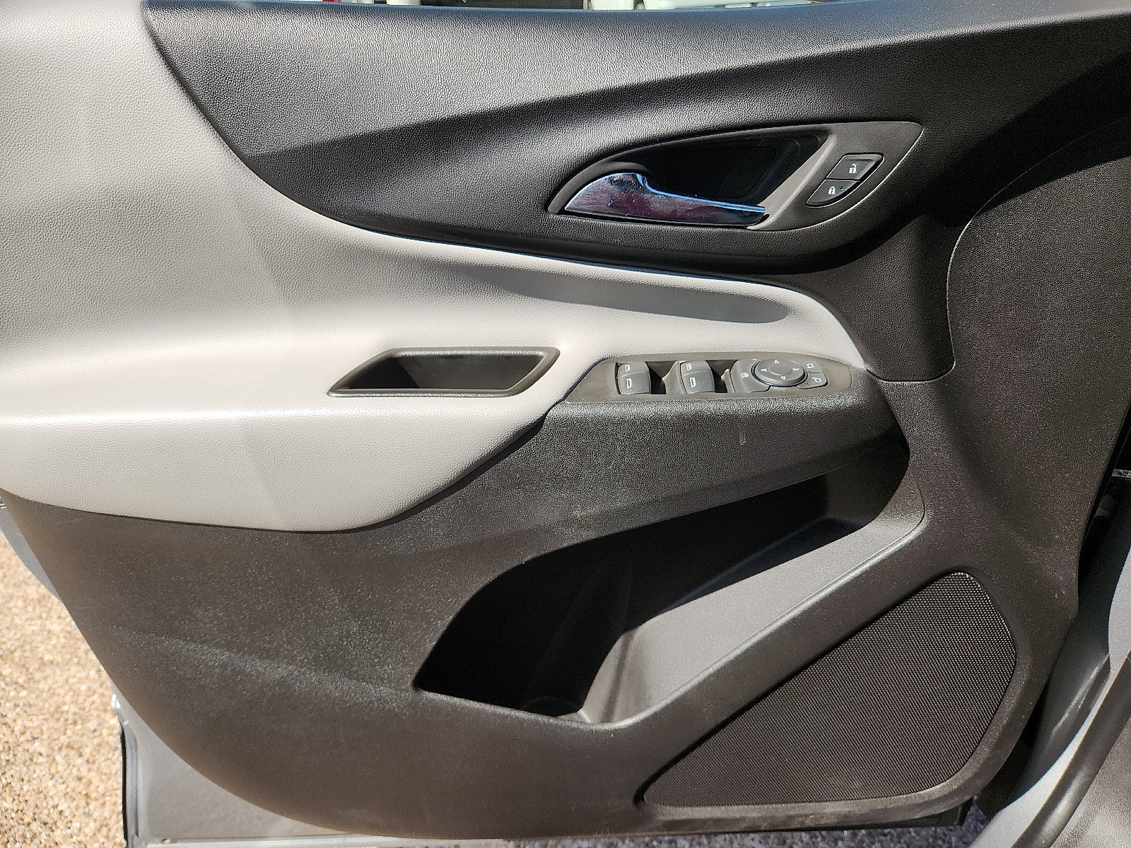 Used 2024 Chevrolet Equinox LS w/ LS Convenience Package FWD image 15