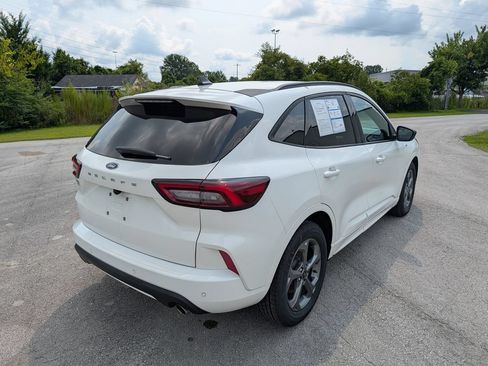 Certified 2023 Ford Escape ST-Line w/ Tech Pack #1 FWD image 3
