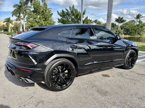 Used 2021 Lamborghini Urus image 6