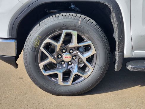 New 2026 GMC Sierra 1500 SLT image 7