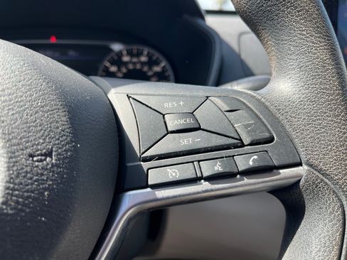 Used 2020 Nissan Altima 2.5 S FWD image 21