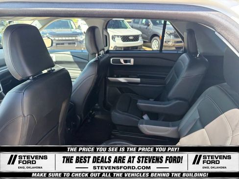 Used 2023 Ford Explorer XLT w/ Equipment Group 202A AWD/4WD image 35