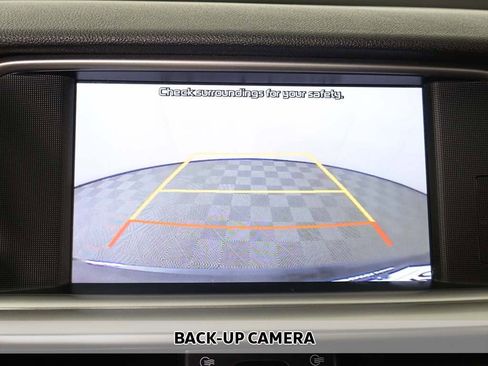 Used 2020 Kia Optima Premium image 8