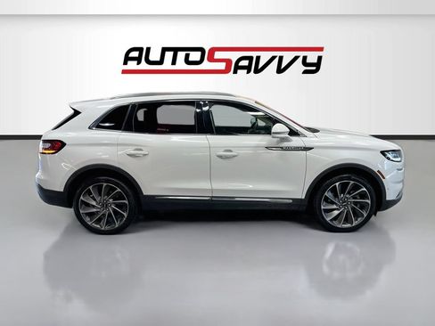 Used 2023 Lincoln Nautilus Reserve w/ Equipment Group 202A AWD/4WD image 8