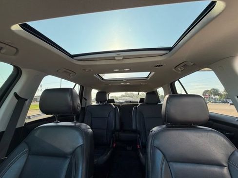 Used 2019 Chevrolet Traverse Premier w/ Redline Edition AWD/4WD image 18