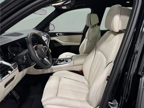 New 2026 BMW X7 xDrive40i w/ M Sport Package image 31