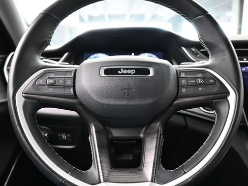 Used 2022 Jeep Grand Cherokee L Limited RWD image 27