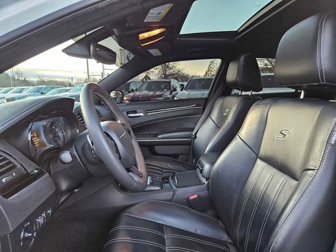 Used 2023 Chrysler 300 S image 24
