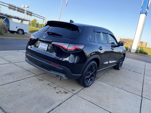 Used 2024 Honda HR-V Sport image 6