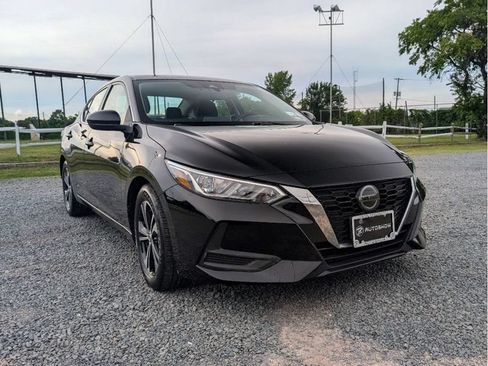 Used 2023 Nissan Sentra SV FWD image 3