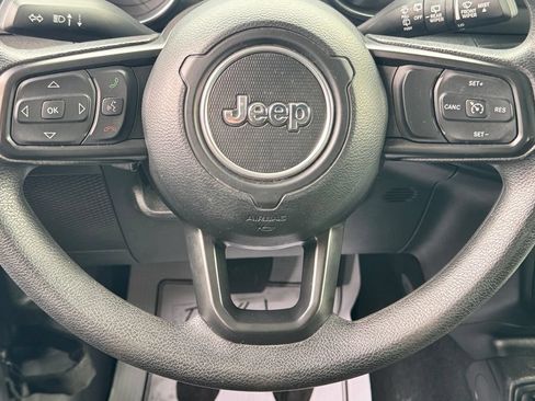 Used 2023 Jeep Wrangler Sport AWD/4WD image 19