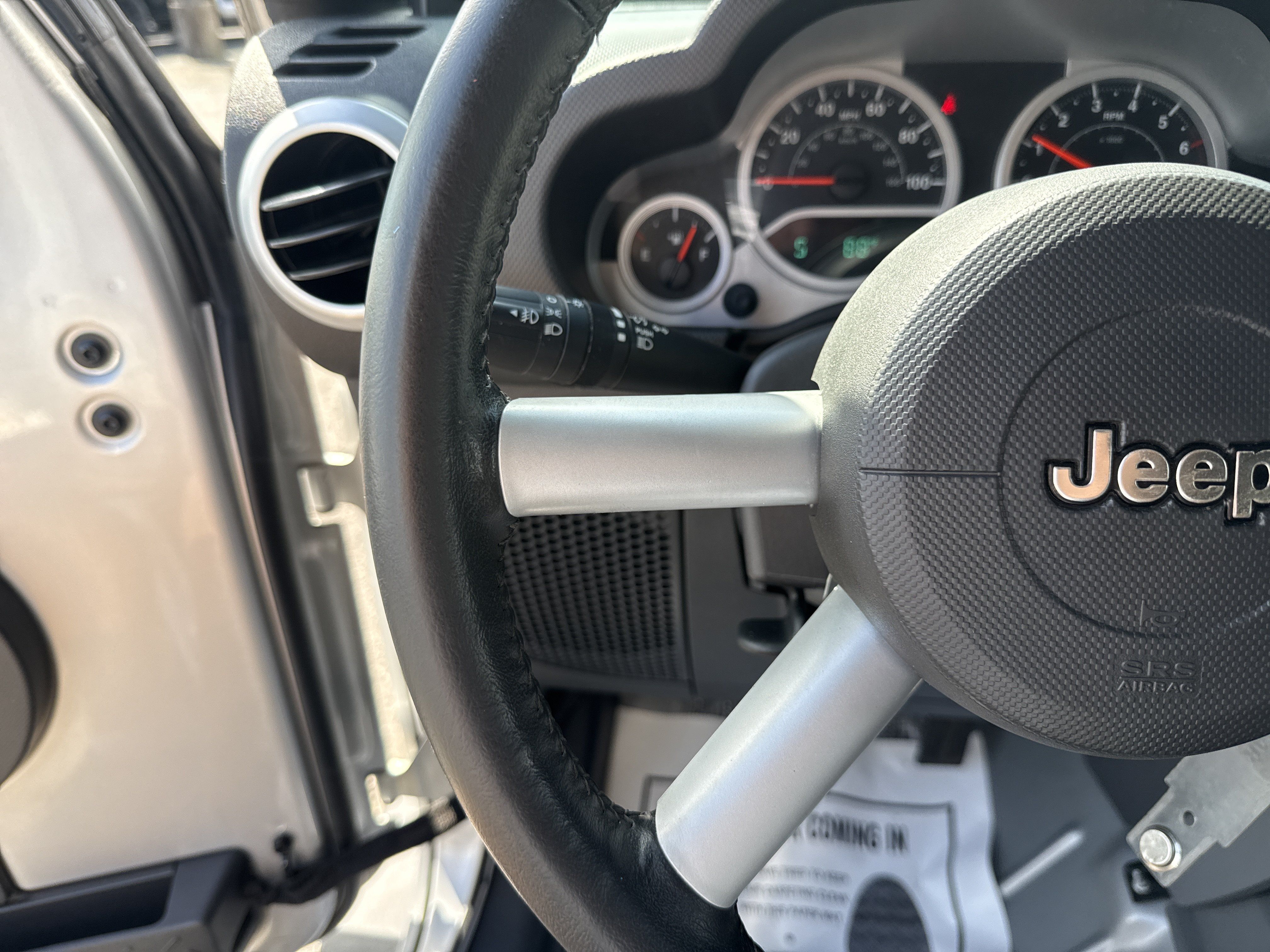 Used 2010 Jeep Wrangler Unlimited Sahara w/ Dual Top Group AWD/4WD image 18