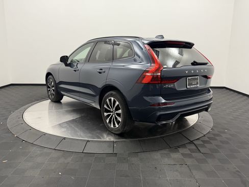 Certified 2024 Volvo XC60 B5 Plus AWD/4WD image 5