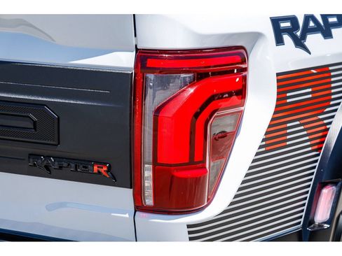 Used 2025 Ford F150 Raptor w/ Equipment Group 803A Raptor R AWD/4WD image 9