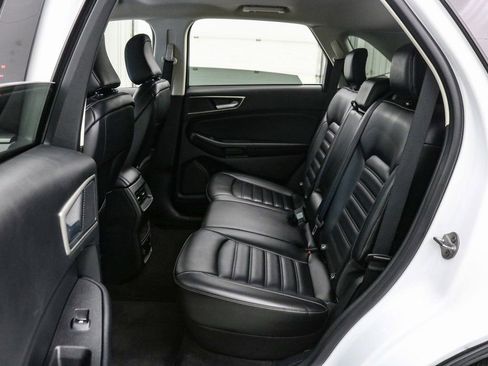 Certified 2022 Ford Edge SEL w/ Convenience Package image 18