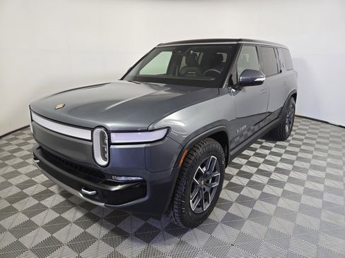 Used 2024 Rivian R1S Adventure image 1