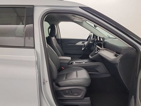 New 2026 Ford Explorer Active w/ Active Comfort Package AWD/4WD image 32