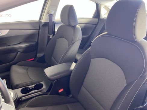 Certified 2024 Kia Forte LXS w/ LXS Technology Package image 11