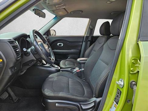 Used 2016 Kia Soul + FWD image 15