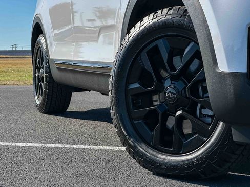 Used 2025 Kia Telluride SX Prestige X-Pro image 3