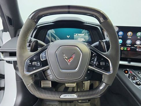 Used 2023 Chevrolet Corvette Z06 RWD image 35