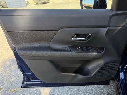 New 2026 Nissan Kicks SV image 16