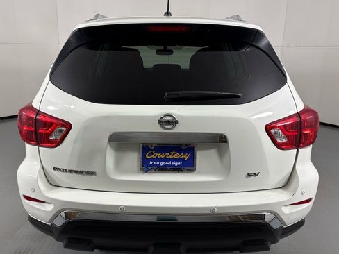 Certified 2017 Nissan Pathfinder SV image 7