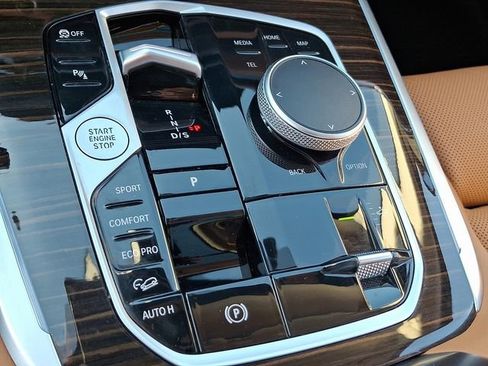 Certified 2025 BMW X7 xDrive40i w/ Premium Package image 15