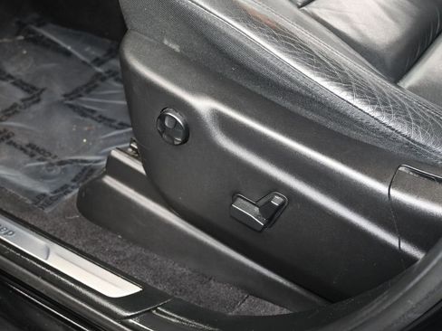 Used 2018 Jeep Grand Cherokee Limited image 13