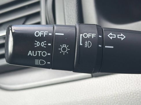 Used 2019 Honda Pilot EX image 17