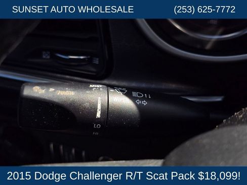 Used 2015 Dodge Challenger R/T Scat Pack w/ Leather Interior Group RWD image 37