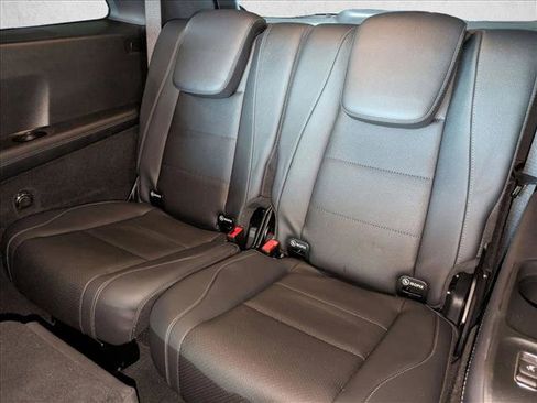 Certified 2024 Mercedes-Benz GLS 450 4MATIC image 20