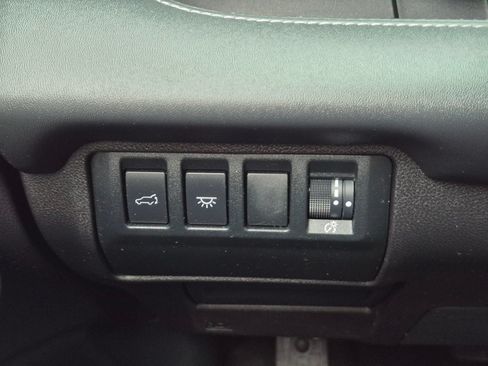 Used 2024 Subaru Ascent Limited w/ Technology Package AWD/4WD image 18