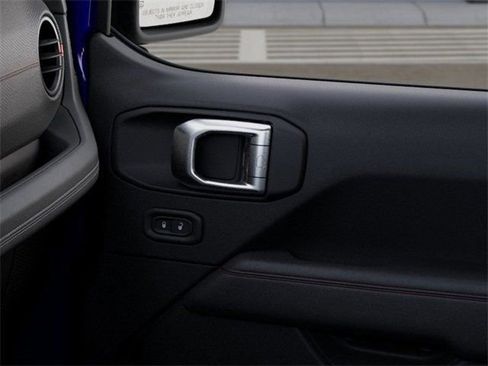 New 2026 Jeep Wrangler Unlimited Rubicon 392 image 25