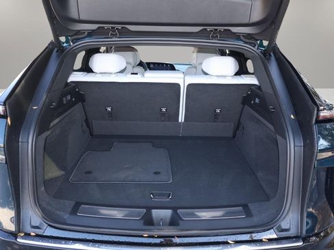 New 2026 Cadillac Lyriq Luxury image 16