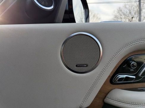 Used 2020 Land Rover Range Rover HSE image 12