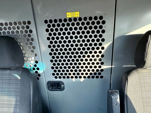 Used 2014 Mercedes-Benz Sprinter 3500 image 46