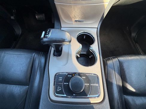 Used 2015 Jeep Grand Cherokee Limited w/ Trailer Tow Group IV image 35