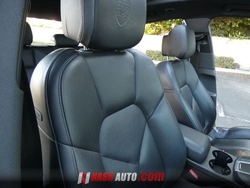 Used 2015 Porsche Macan S AWD/4WD image 28