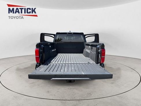 Used 2024 Toyota Tacoma SR5 AWD/4WD image 12