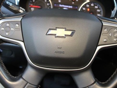 Used 2023 Chevrolet Traverse LT AWD/4WD image 20